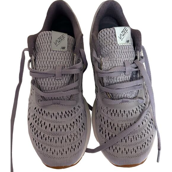 New Balance Shoes Shoes - NWOT Women 9 New Balance Lavender Purple Athletic tennis shoes (best for narrow)